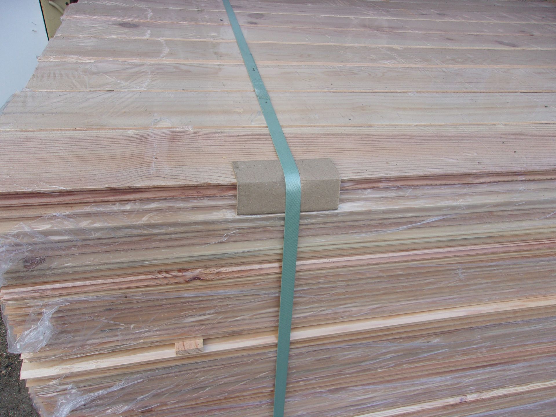 LAMBRIS+Pin+des+Landes+9-90-+m-+Larg+10cm+Epaiss10mm+Long+2m+-23-12-23+(3)_resultat